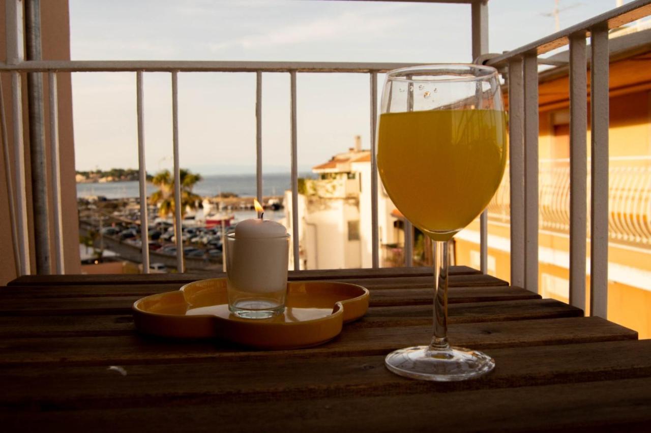Casa Vacanze Caramagna Aci Castello Eksteriør bilde